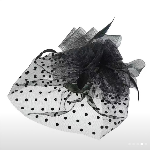 💕Wedding Bridal hair clip with mesh ribbons, feathers with partial Veil. - Picture 2 of 4